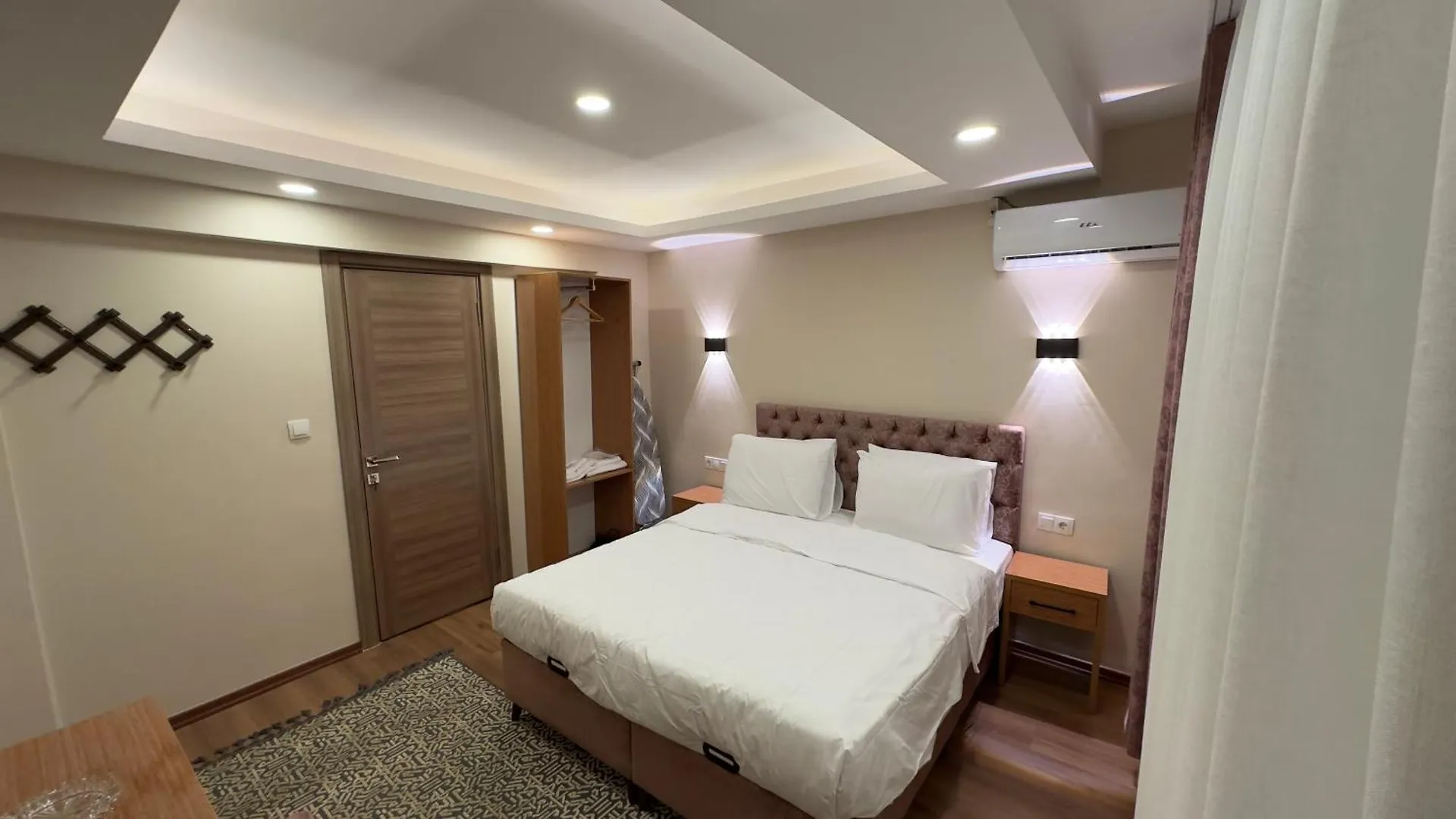 Golden tulip suit /apart Istanbul 0*,